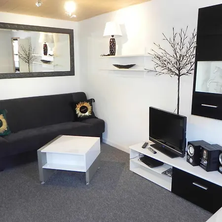 Krause Apartment *